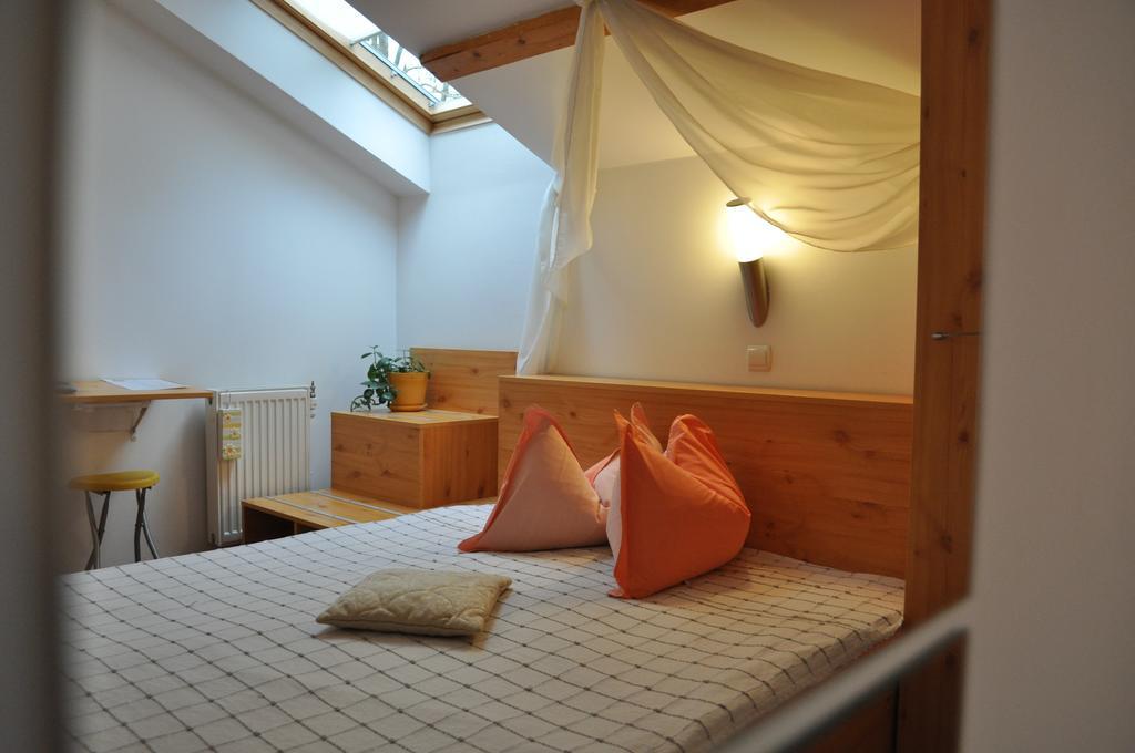 Bistro-Pension La Teleferic Сіная Екстер'єр фото