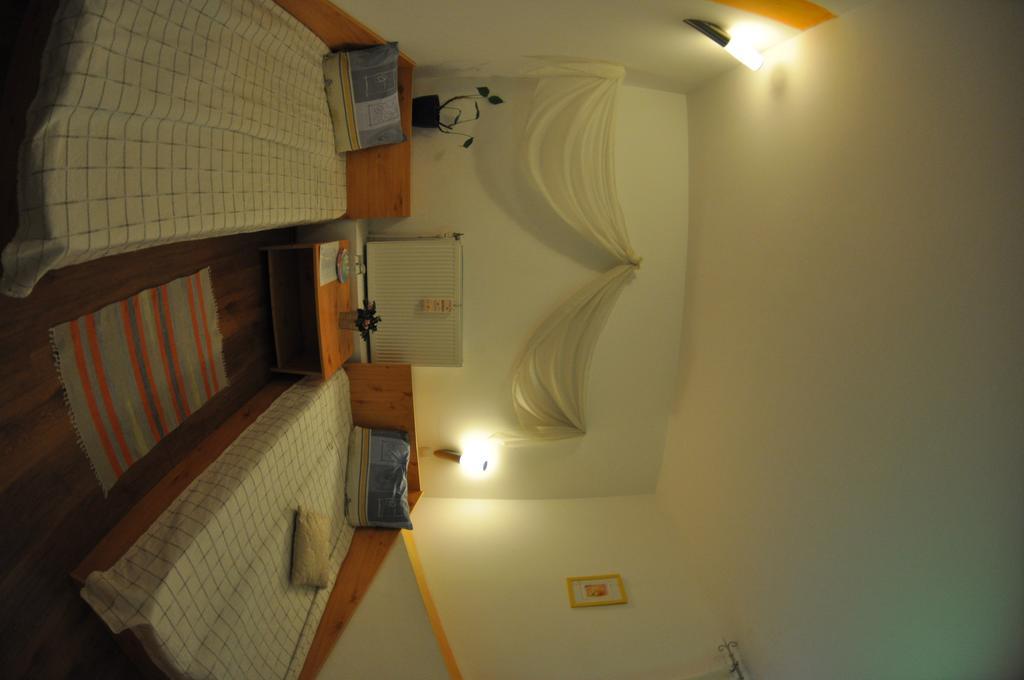 Bistro-Pension La Teleferic Сіная Екстер'єр фото