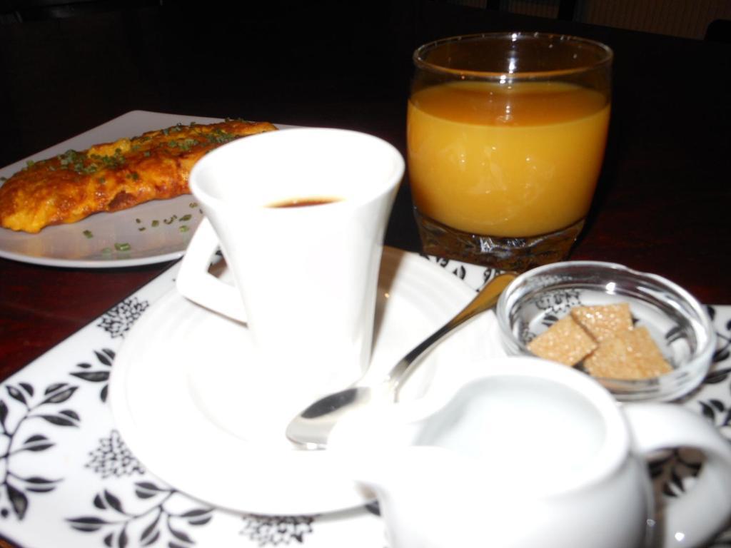 Bistro-Pension La Teleferic Сіная Екстер'єр фото