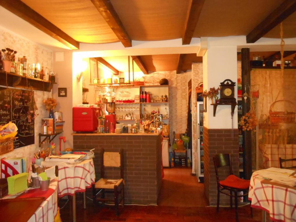 Bistro-Pension La Teleferic Сіная Екстер'єр фото